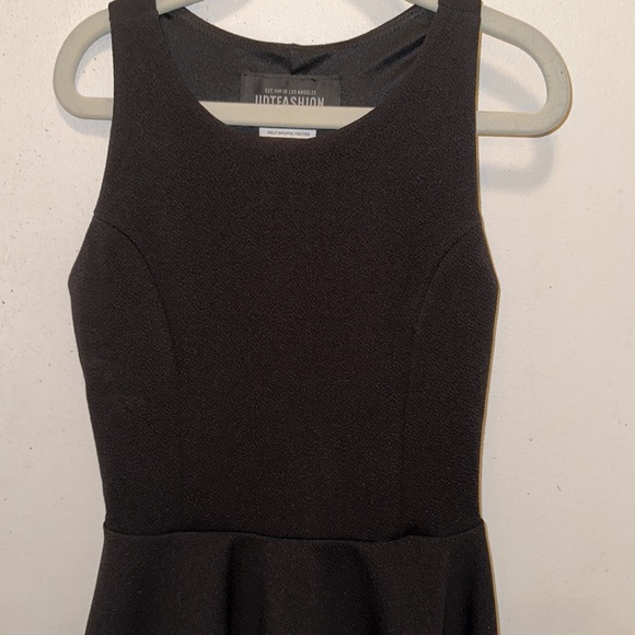 UDTFASHION textured racer back Dress. High neckline, stretchy & flare skirt SZ 8 - Picture 4 of 5